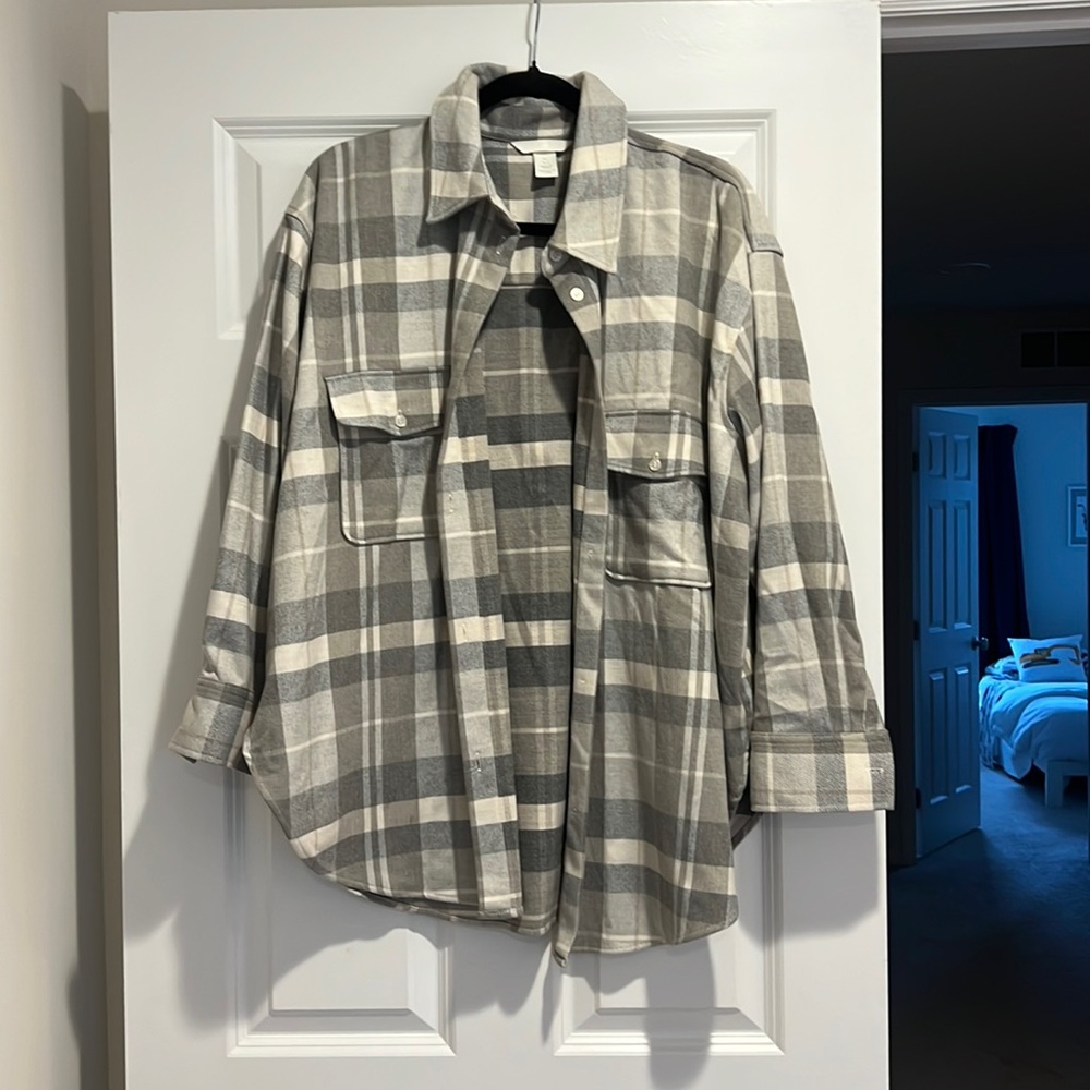 H&M Grey Plaid Shacket size L